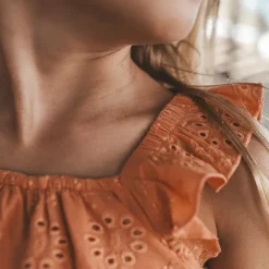 Your Wishes broderie top peach