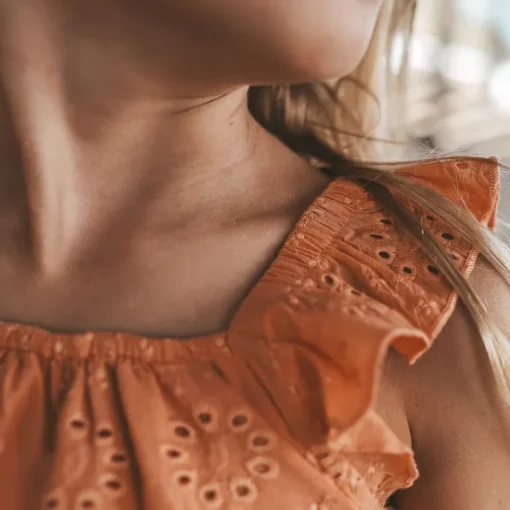 Your Wishes broderie top peach